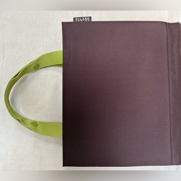 New W/O tag Milano Series Makeup Tote, foldable. Zipper sections keep all secure - Picture 3 of 5